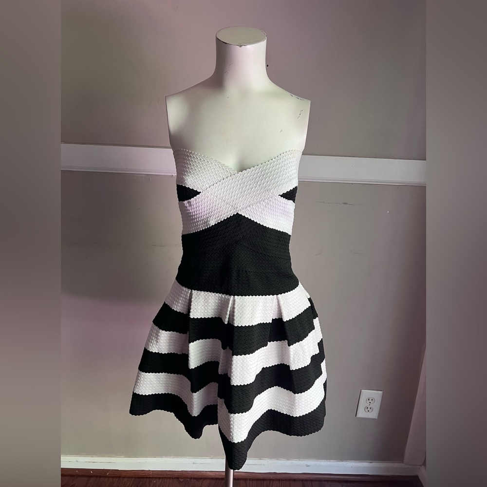 Strapless Black & White Textured Fit-and-Flare Dress